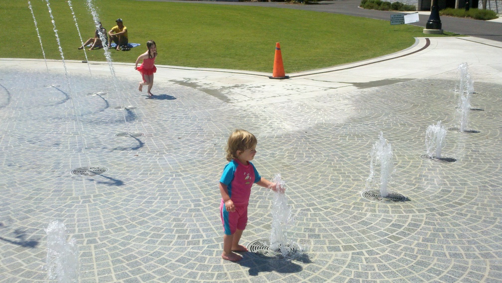 2011-08-28 13-05-23 711