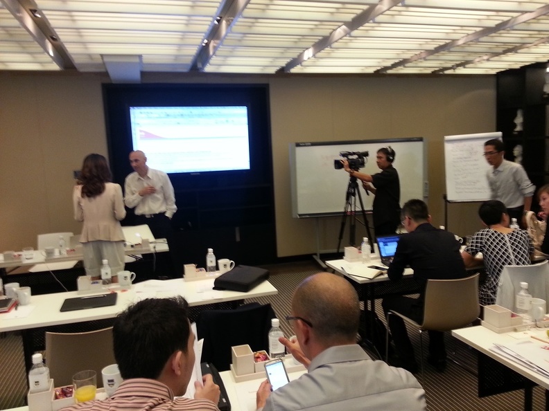 2013-11-28 12.02.55.jpg